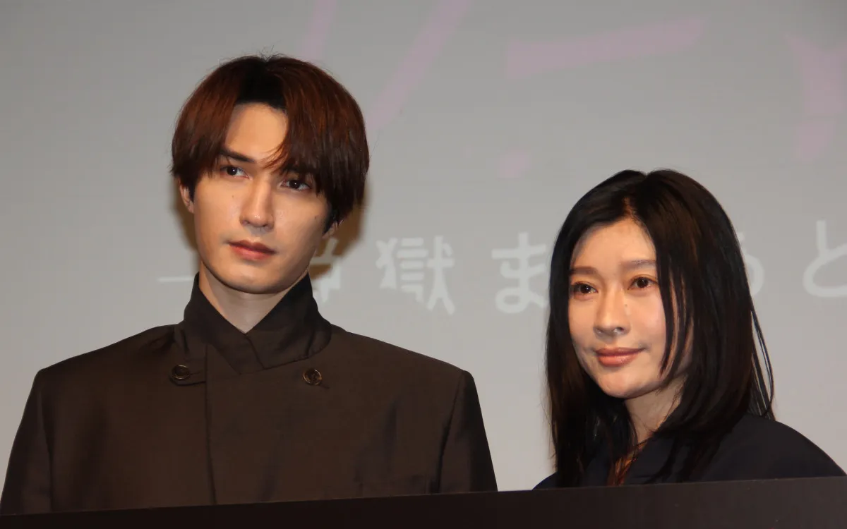 篠原涼子、撮影現場でダジャレ連発　ジェシーに対抗心で照れ「うれしいジェす」