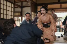 『ばけばけ』続々と訪問客が増える松野家　第73回場面カット