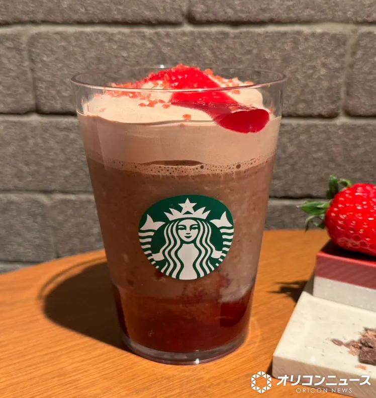 【スタバ新作レポ】フラペチーノを“卒業”した人へ贈る、上品な甘さとカカオの深みがたまらない新作ビバレッジ一足先に飲んできた
