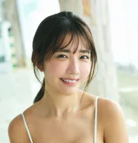 令和最強のコンプラ女・天羽希純、過去最大露出の写真集「BONUS」がヒット「男の子って単純だなーってニコニコしてます」