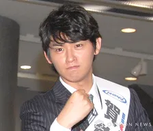 賀集利樹、“ヒーローの日”に47歳誕生日を報告　赤ちゃん時代の写真公開に反響「この頃から、あなたはアギトです」