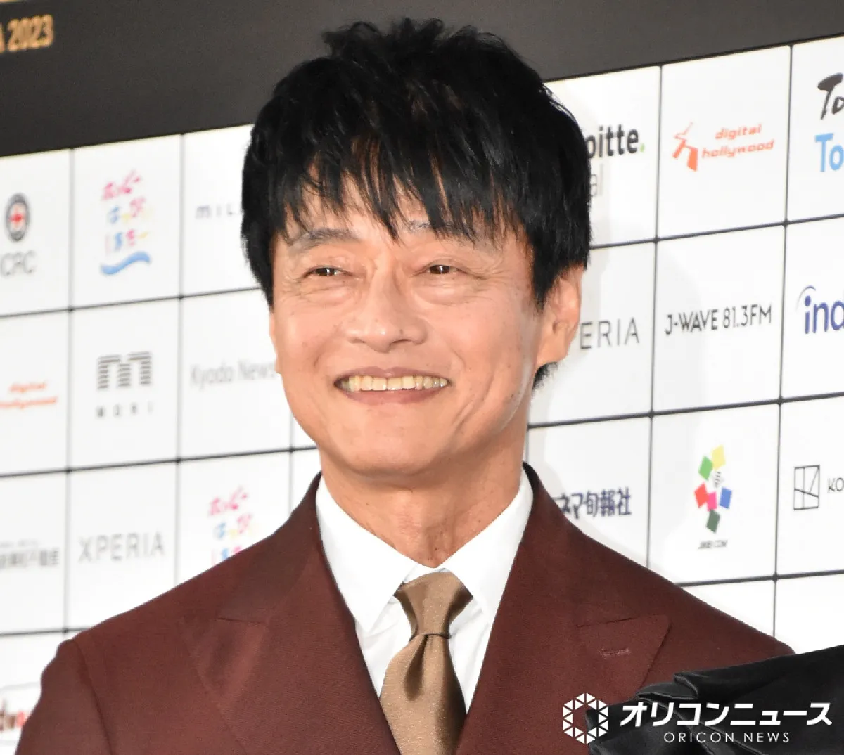 神保悟志、宝塚出身の妻とクルーズ旅で2ショット「美男美女の素敵なご夫婦」「とても絵になりますね まるで映画のワンシーン」