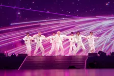 IMP.、初の横浜アリーナ公演開催「泣きそうになっちゃった」　2日間計4.5万人動員【ライブレポート】