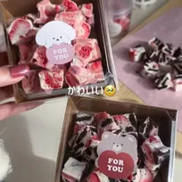 バレンタインに最適　ピンク×黒で見た目もかわいい「マシュマロヌガー」　材料4つで簡単＆大量生産【作り方動画あり】