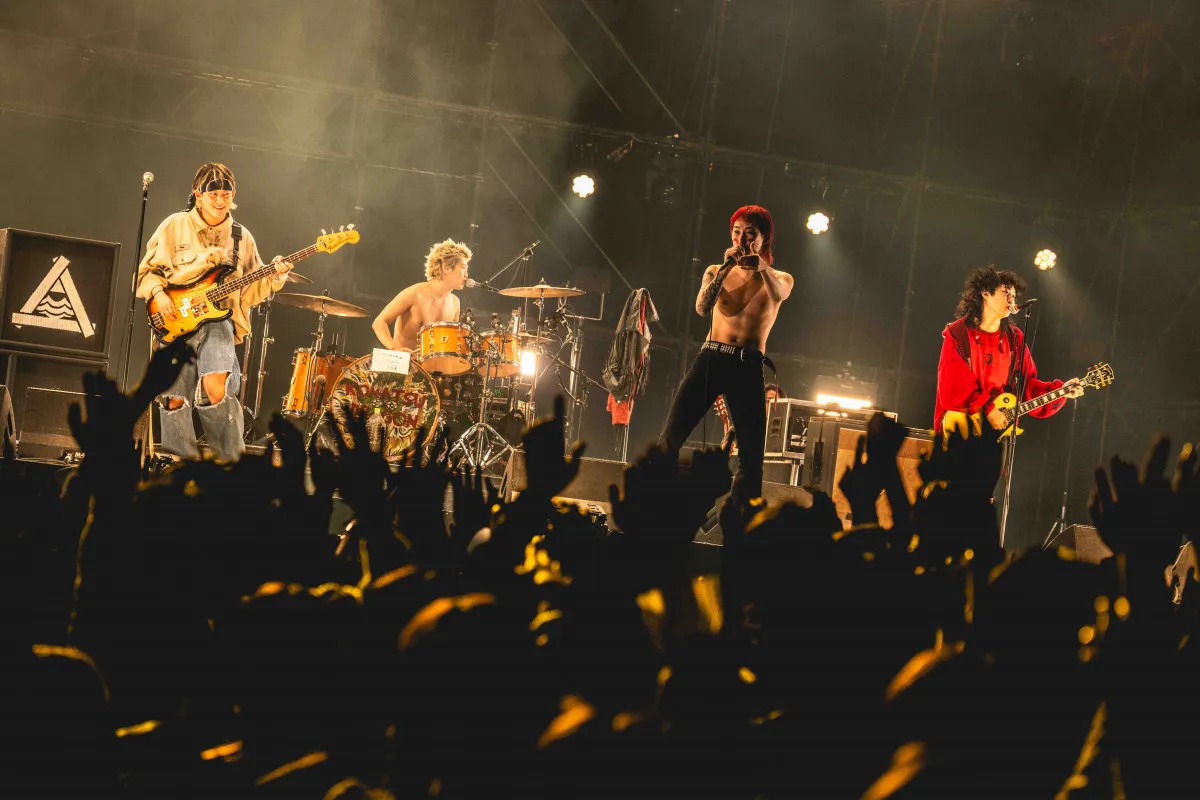 【福フェス】ハルカミライ、観客の「おかえり～」に笑顔　最後は弾き語りで「これさえあればいい」