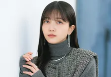 久保史緒里、初参戦『LIFE！』で早くも奮闘　“座長”内村にコントで見事なビンタ