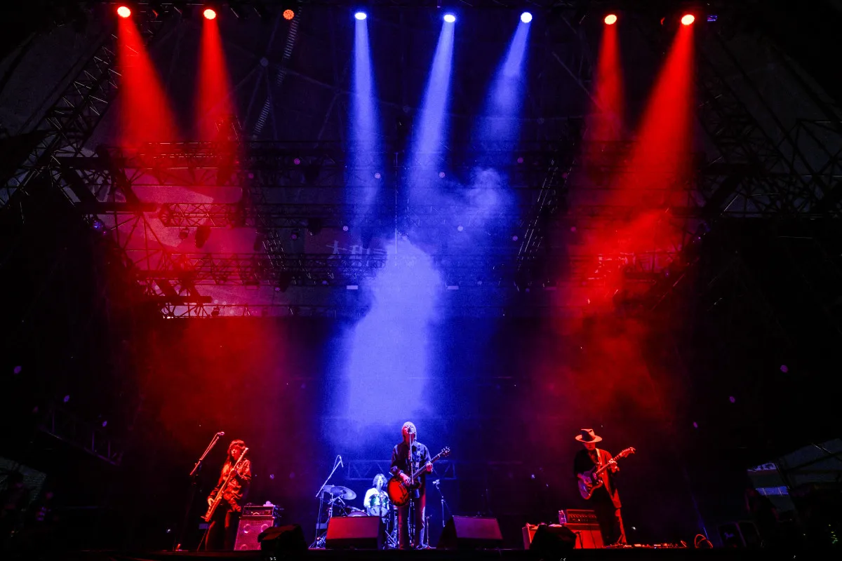 【福フェス】クリープハイプ、圧倒的な歌声と演奏で魅了