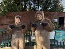 小手伸也、ディズニー＆ピクサー最新作でビーバーの王様役に決定　“ビーバー姿”の芳根京子とドッキリ共演