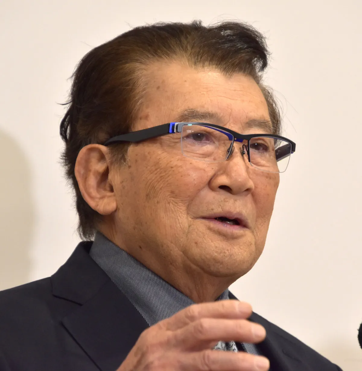 “今年90歳”里見浩太朗の近影に「なんて若々しい」「信じられない！」　原田龍二の家族と食事会