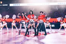 IS:SUEがB.LEAGUEの千葉ジェッツ公式戦に登場　ジャンボくん＆STAR JETSとの一日限りのコラボでアリーナを魅了