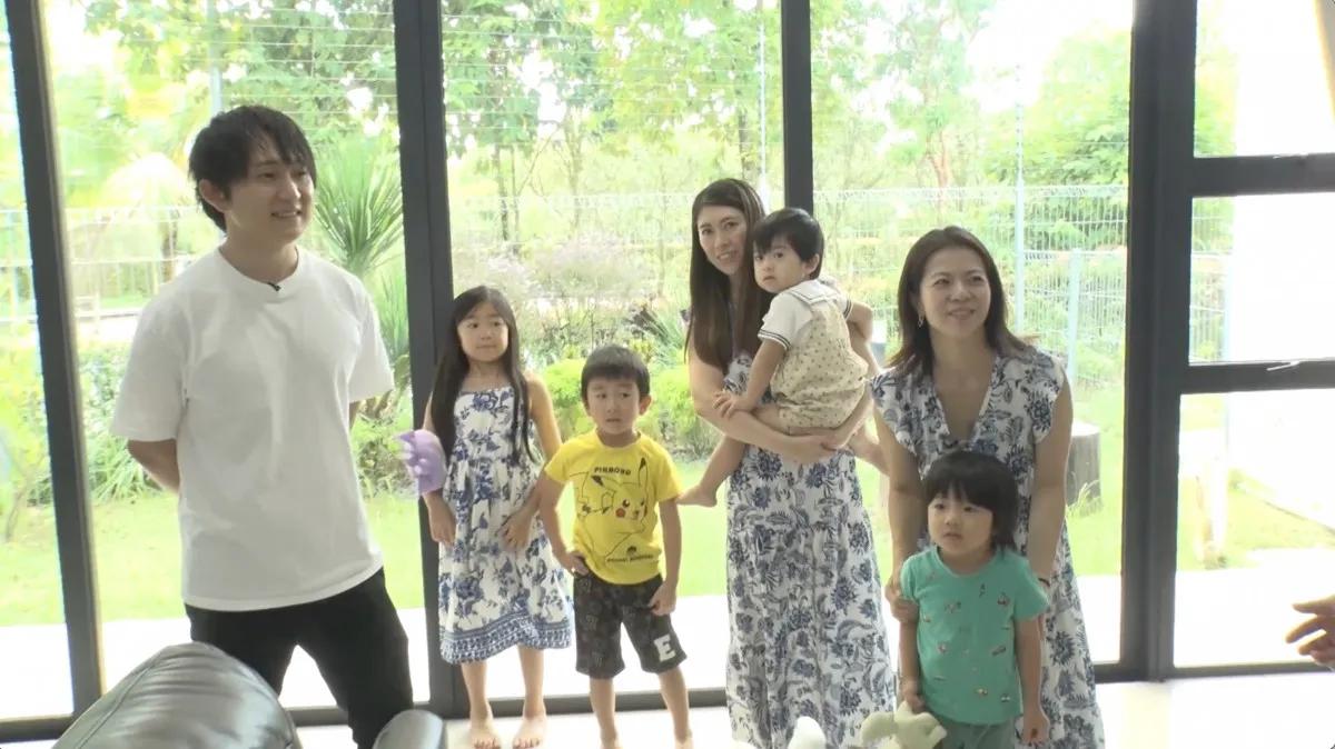 “一夫多妻生活”に密着　寝室ベッドの生々しい光景に元尼神インター・ナ酒渚が動揺「え!?本物!?」「子どもが見ていいやつかな」