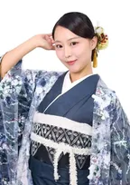 ミスユニバースジャパン2025準グランプリ・藤田早葵が振袖姿を披露　古い着物が生まれかわる羽織レーススタイルを紹介