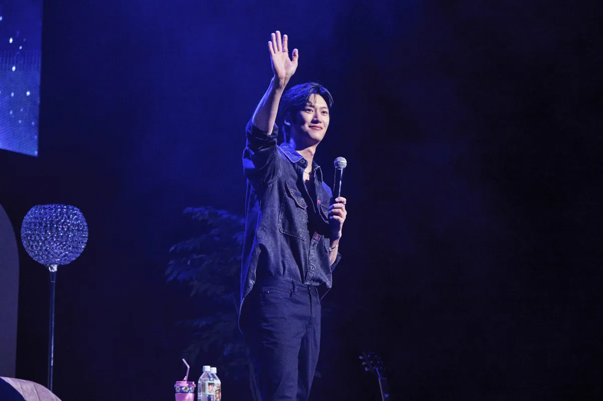 【あす】『初恋DOGs』ナ・イヌのファンミーティング、3回目の放送へ　愛嬌、ハグ、花の手渡しなど…“ロマンチックな春のデート”をファンと堪能