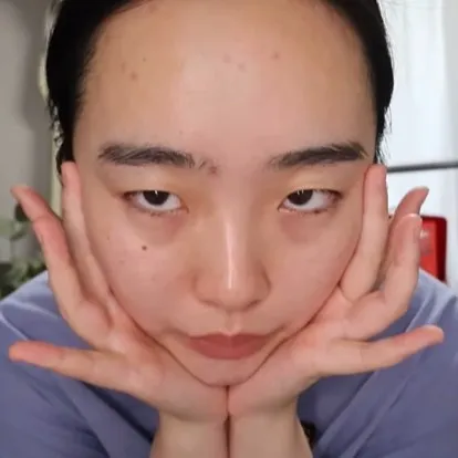 「可愛い子の隣を歩く時は気合いが入る」高校時代の悲しみをきっかけにコンプレックスを逆手に取った女性の大変貌に「元気と勇気もらった」