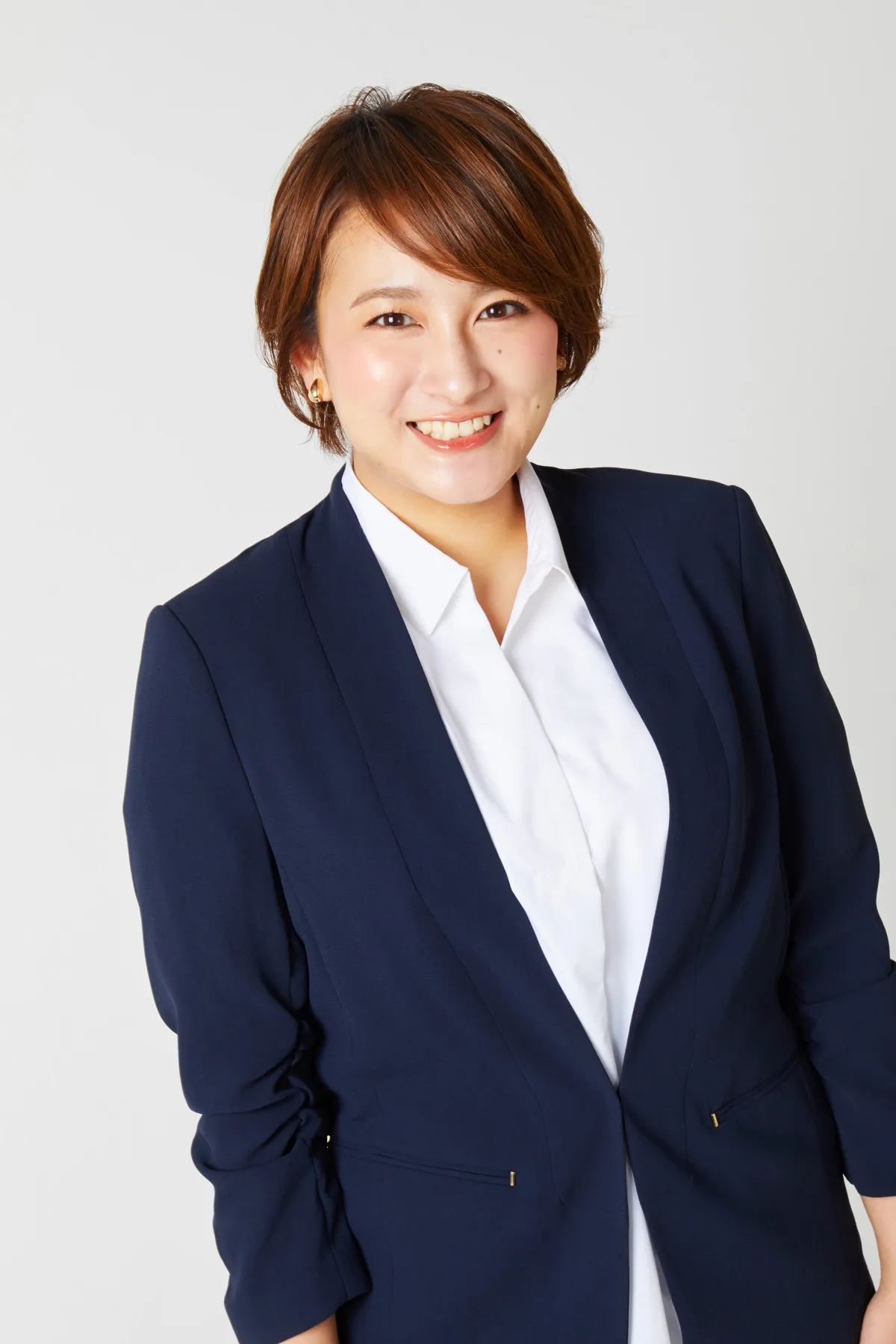 「酒とギャンブルをこよなく愛する」佐藤有里香アナ、福岡・テレビ西日本退社→東京での新天地発表　写真披露＆意気込み