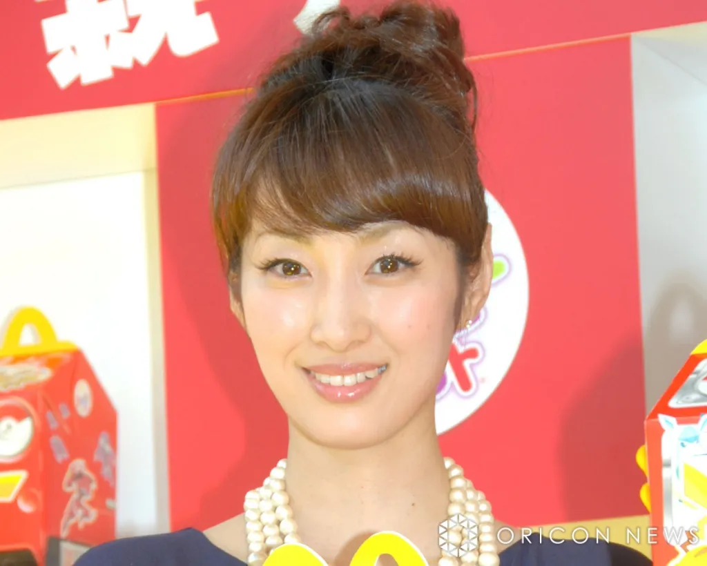 坂下千里子、17歳長女への彩り豊かな“曲げわっぱ弁当”を紹介　おかずのメインは生姜焼き、別添えでおにぎりも「センス抜群」「美味しそうやわぁ～」