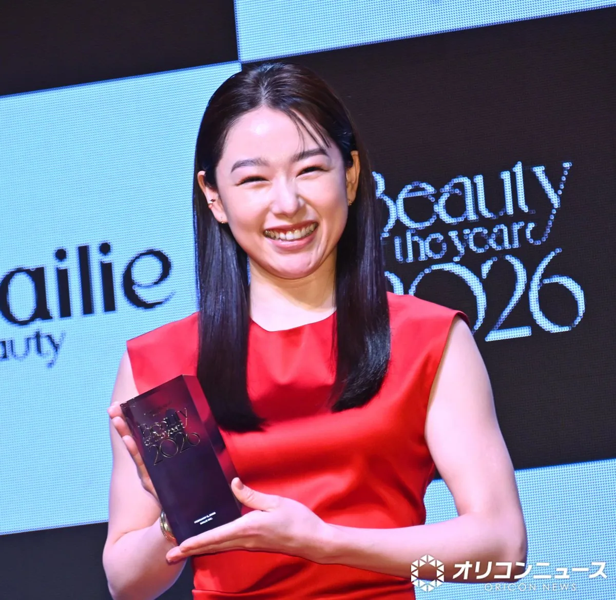 桜井日奈子「事務所に所属してから表彰が初めて」　ロングヘア維持の苦労報われ喜び