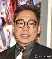 市川中車、MILANO-Za初の宙乗り　歌舞伎町大歌舞伎『獨道中五十三驛』で十二単をまとって宙を飛ぶ猫の怪に　市川團子も出演