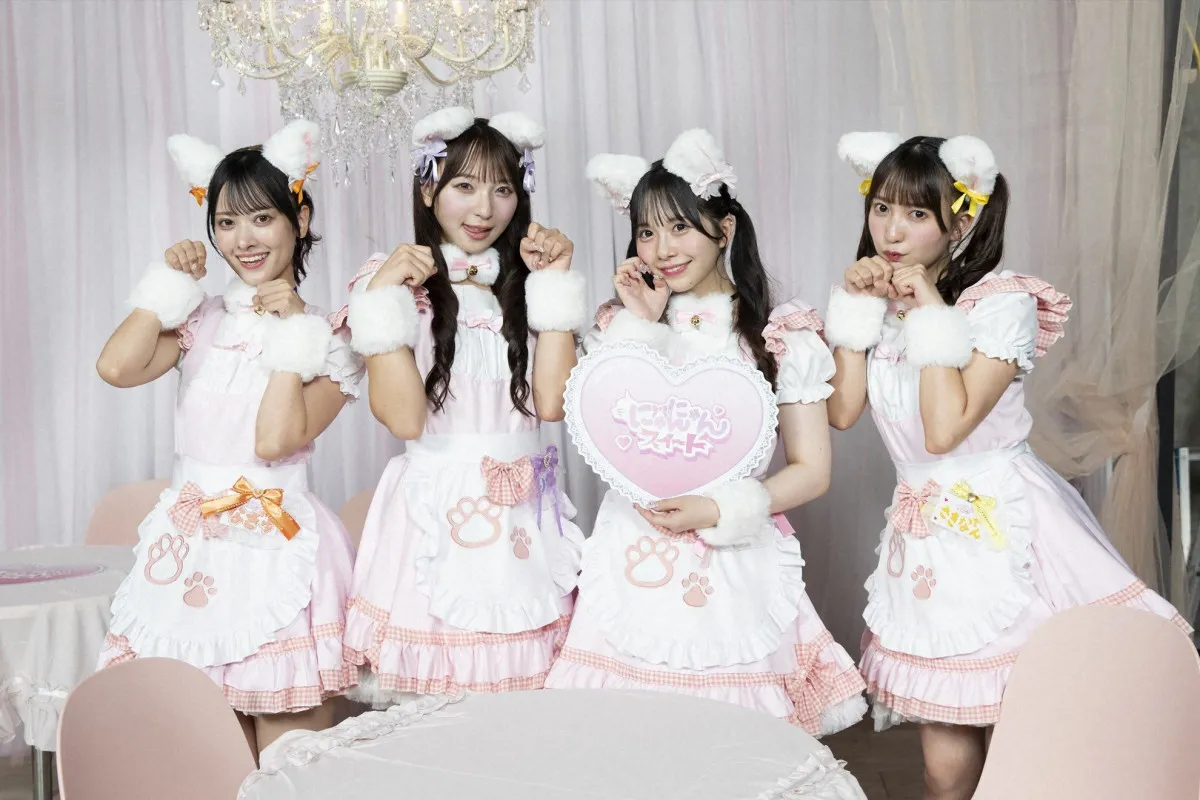 SWEET STEADY（すいすて）がメイドカフェ勤務姿…動画＆店舗名公開　王道＆ツンデレに分かれ“客の奪い合い”【全員コメント】