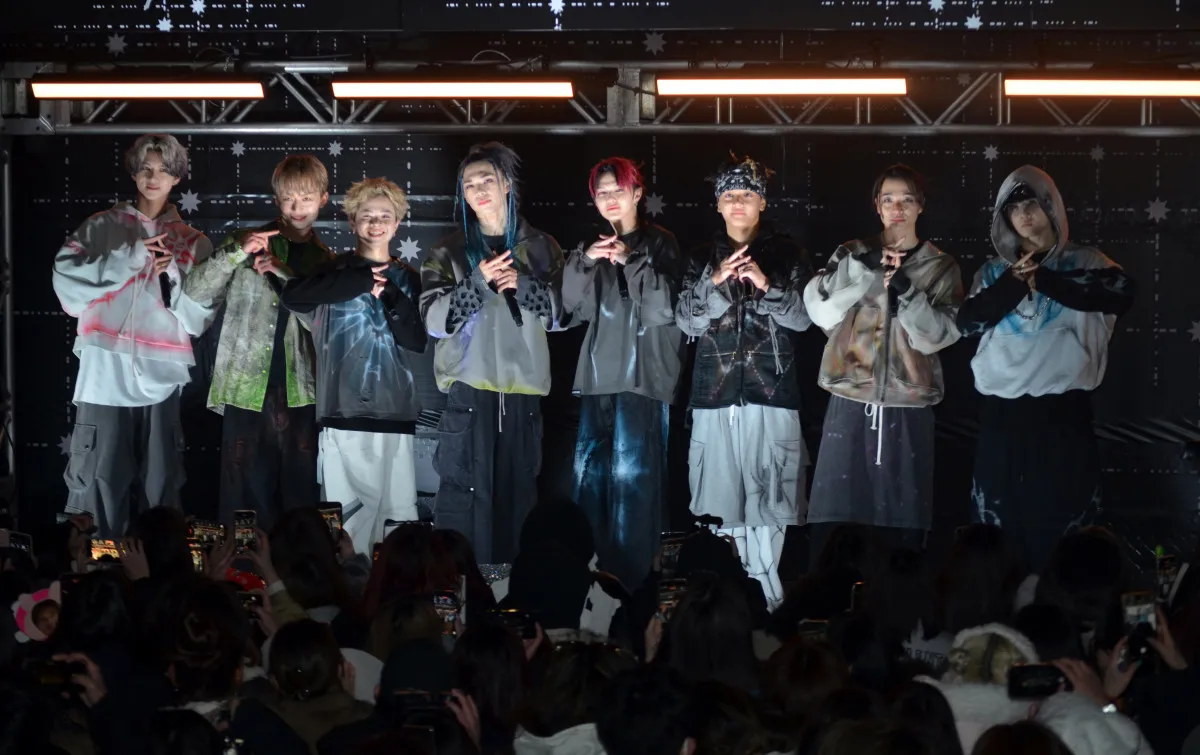 ONE OR EIGHT、氷点下近い気温も何のその　話題曲「TOKYO DRIFT」など披露し渋谷をジャック