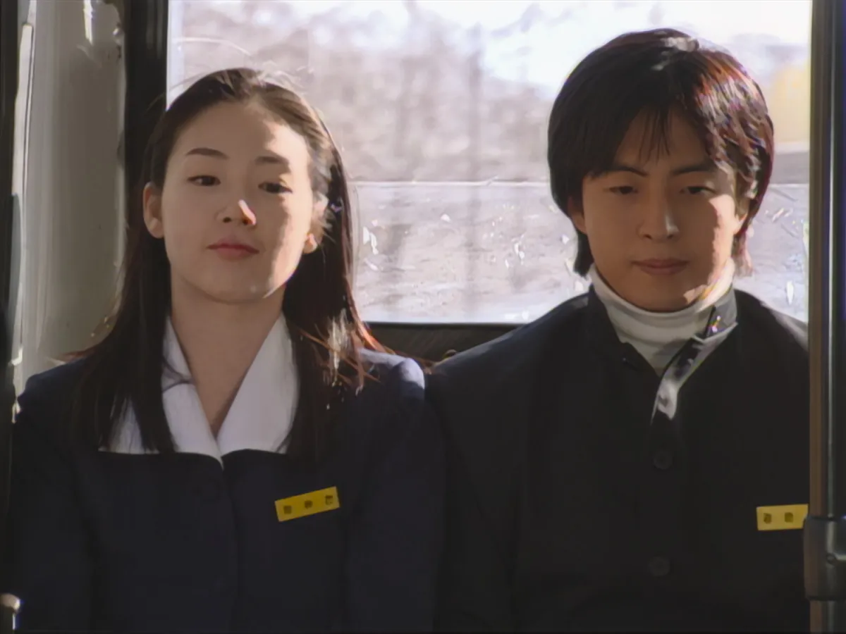 映画『冬のソナタ 日本特別版』ヨン様＆ジウ姫の制服姿が美しく復活　4Kリマスター場面写真