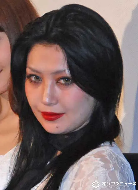 鬼束ちひろ、26周年でSNS更新・イラスト＆英文メッセージ「すごくかわいい」「いつかまたその歌声を」と反響