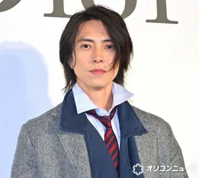 山下智久、クラシカル＆カジュアルで魅了「チャレンジングなファッション」