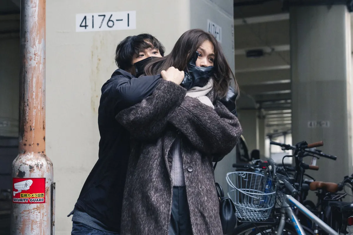 内田理央“千春”、暴漢に襲われる　SNS反響「結構激しい」「あぶないよ、ひとり」『略奪奪婚』第6話【ネタバレあり】