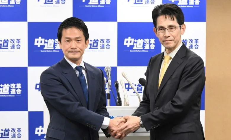 「めっちゃイケメン」「そっくり」中道・代表候補の階猛氏、息子が俳優と話題　YouTube共演も