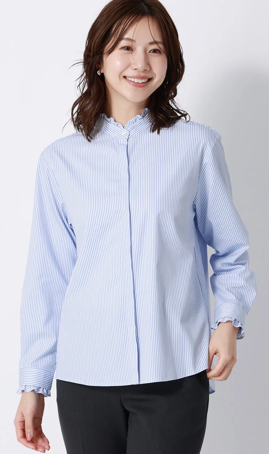 １着で４通りの着こなし可能なブラウス新発売　物価高の影響で洋服も"１着のコスパ重視"の声