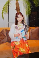 声優・石原夏織、フラダンス踊る　先生は太鼓判「素質がある」