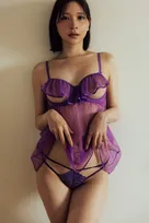 「2.5次元モデル」あまつまりな、幻想的な妖艶カット