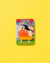 『クレヨンしんちゃん』“ケツだけ星人”がグミ化、発売開始　しんのすけのおしりリアルに再現、味も明らかに