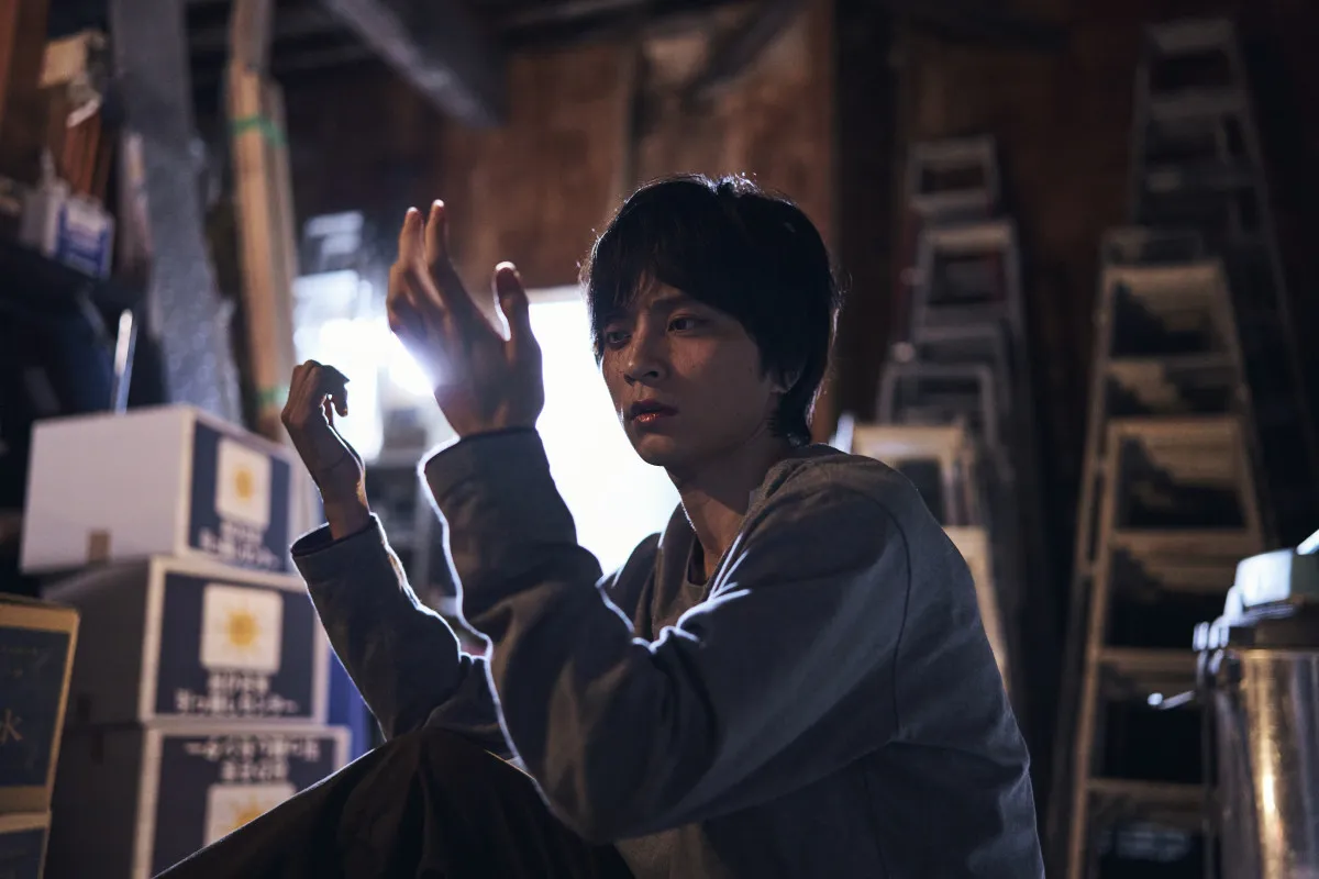 人類最後の“半ゾンビ”描く映画、特報＆新場面写真公開　3・20公開『ゾンビ1/2 〜Right Side of the Living Dead〜』