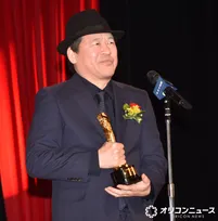 佐藤二朗、今日は警備員に止められず「無事に入れました」　開口一番でややスベり　ボケを説明することになり後悔