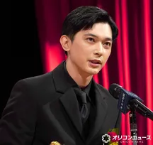 吉沢亮、25年は「血を求めすぎていた」　歌舞伎役者とバンパイア熱演