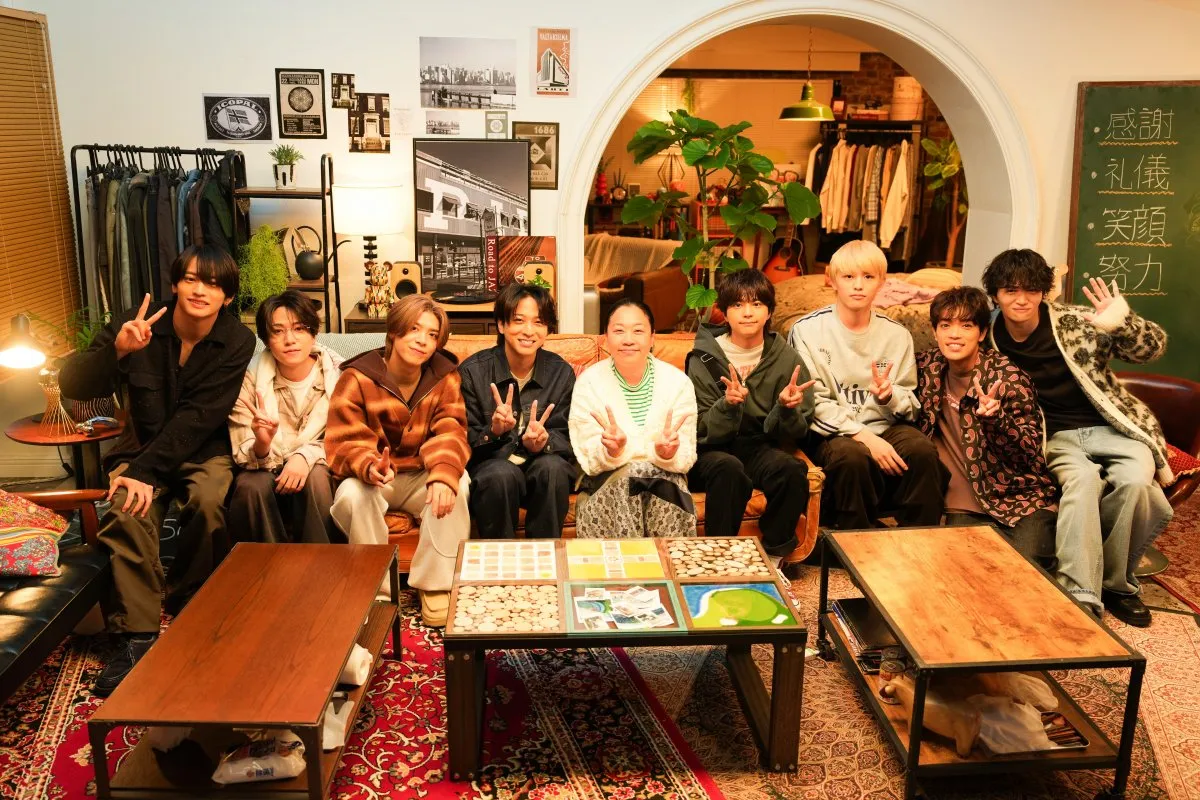 timelesz、せんべいを“ギュッ”と　いとうあさこ「まだ食べたい、ずっと目で追いかけちゃう」