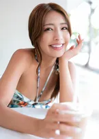 なにわのブラックダイアモンド・橋本梨菜、グラビア＆DJユニット「sherbet」結成10周年ソロ写真集で迫力の美ボディを披露