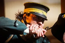 映画『ゴールデンカムイ 網走監獄襲撃編』山崎賢人のド迫力アクション映像＆場面カットが公開