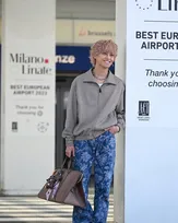 King & Prince・高橋海人、エトロまとい“遊び心”新ショット　ミラノに到着＆エアポートルック公開