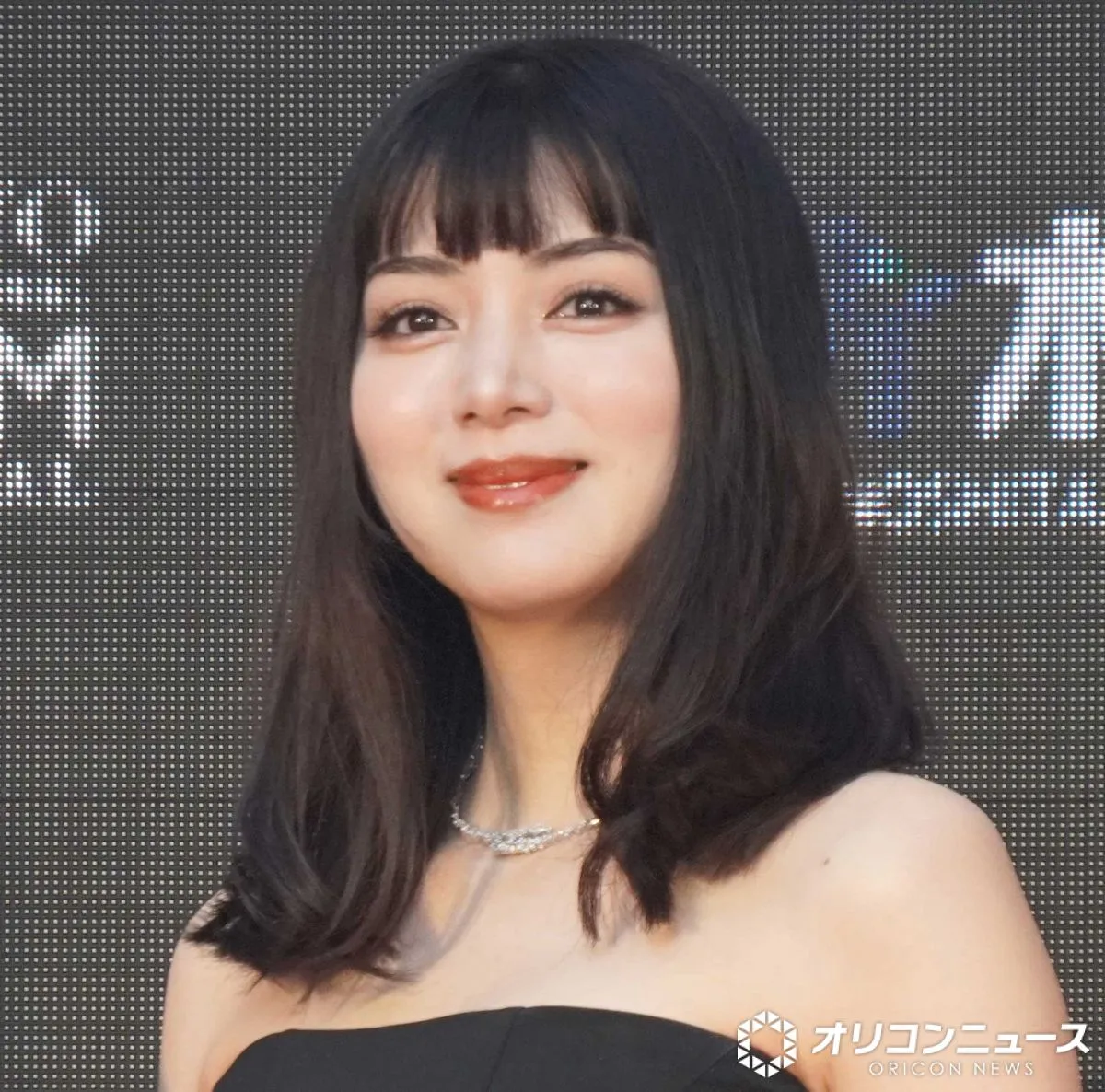 池田エライザ、ぱっつん前髪×和装の優美な姿に反響「美しすぎる」「いろっぺぇ」