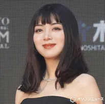 池田エライザ、ぱっつん前髪×和装の優美な姿に反響「美しすぎる」「いろっぺぇ」