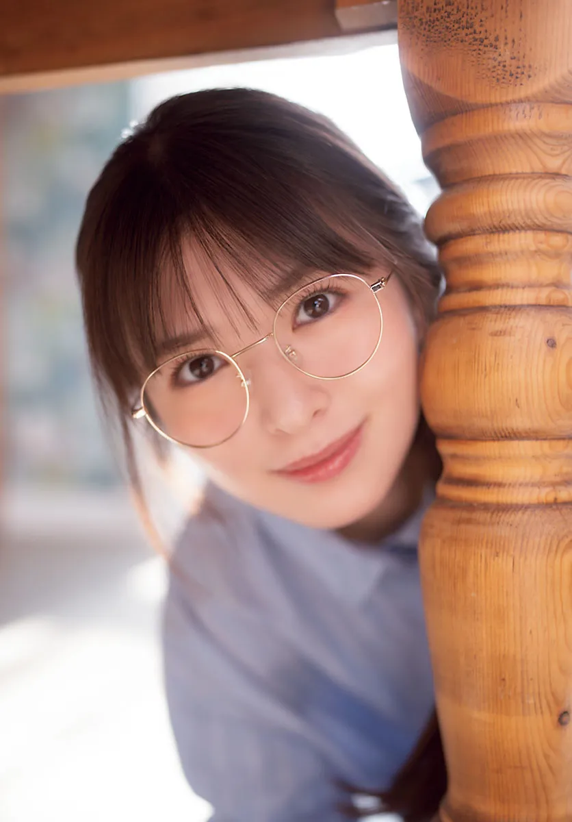 乃木坂46小川彩、祝！高校卒業グラビア　18歳の魅力満載「少しは大人っぽくなれていますか？」