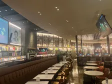 世界で唯一のブルーノ・マーズコラボカフェが渋谷に誕生