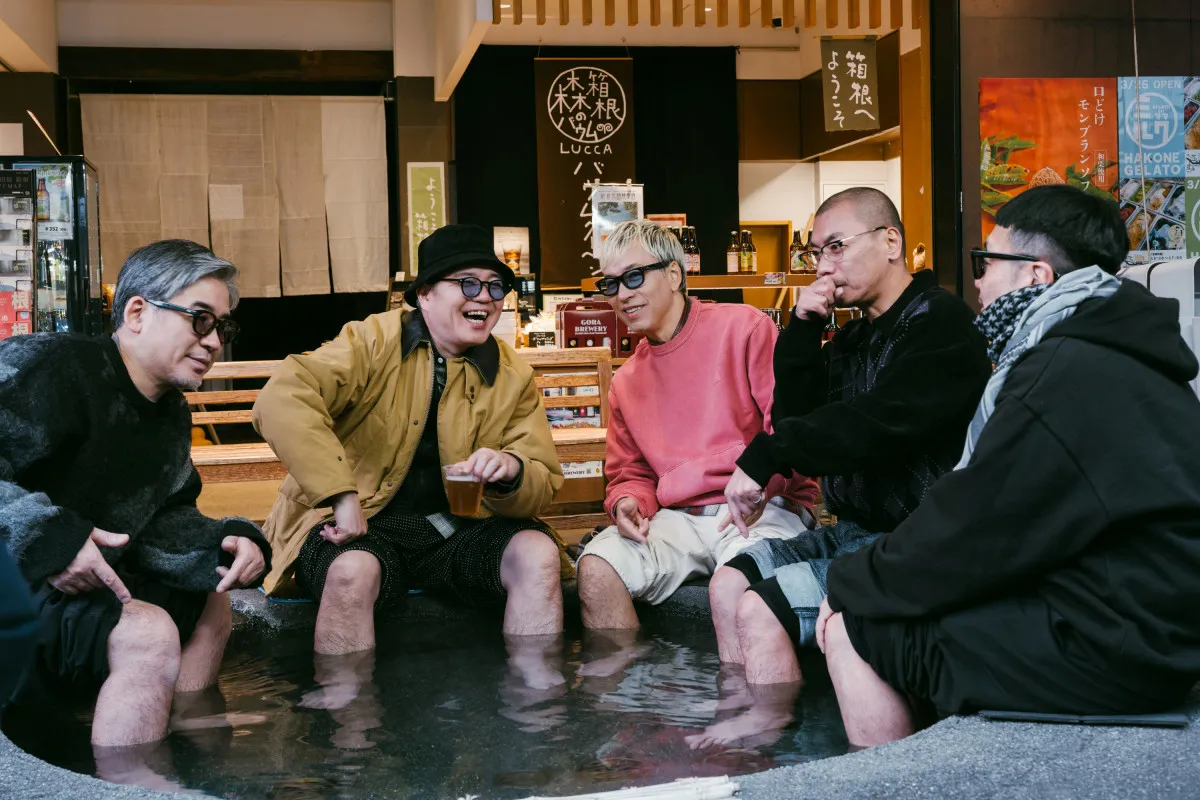 RIP SLYMEのライブ＆ドキュメンタリー映画から5人の“足湯”シーン解禁　自然なやり取りにほっこり