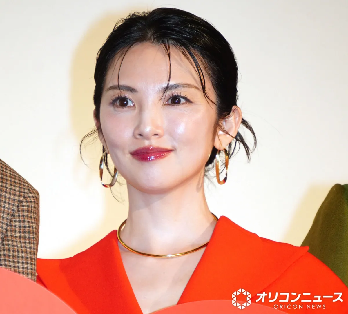 田中麗奈、不倫夫役にはカメラ裏でも「虫けらを見るような目」　共演者とまさかの“スクープ風写真”で楽しむ