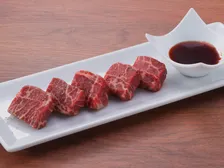 牛角に“ぜいたくすぎる”春限定メニュー登場　“0.15％”の希少部位＆うなぎの石焼ビビンバを食べ放題でも