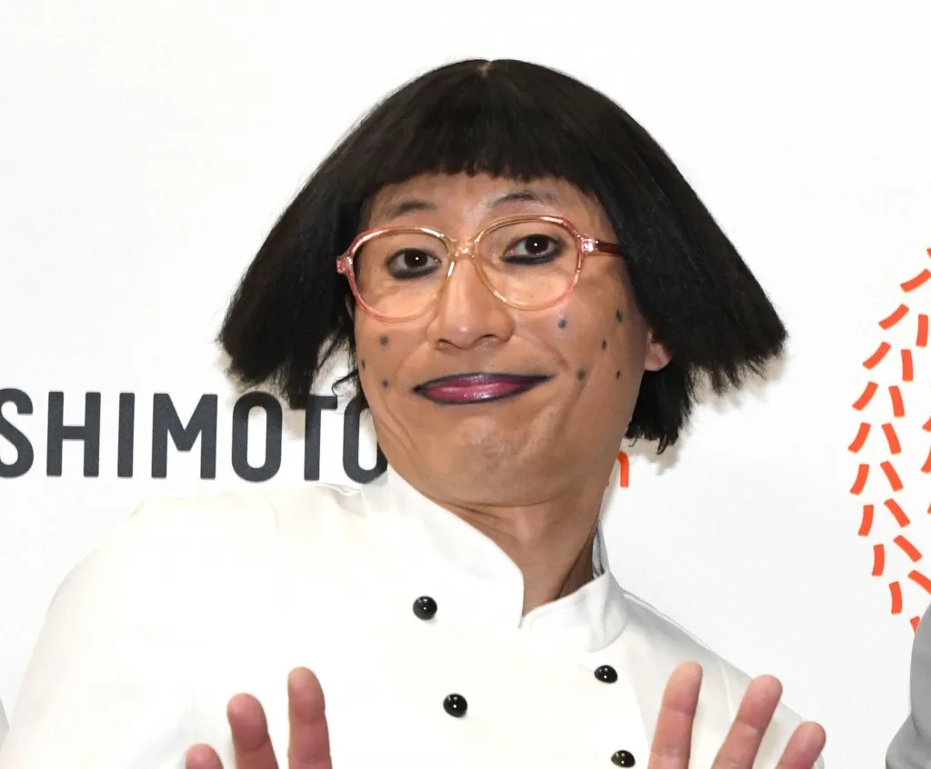 吉本新喜劇の座長、愛車のトヨタ“名車”公開「素敵でしょって顔してはります」「すちさんも車も素敵でかっこいい」