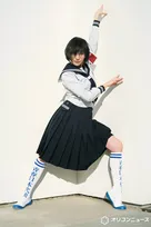 新しい学校のリーダーズ・SUZUKA、セーラー服を脱ぎ大胆変身　メガネも外し“新しい私”表現