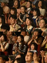 仲里依紗＆土屋太鳳が“689トリオ”を支える妻役に　岡田准一主演『SUKIYAKI 上を向いて歩こう』キャスト発表